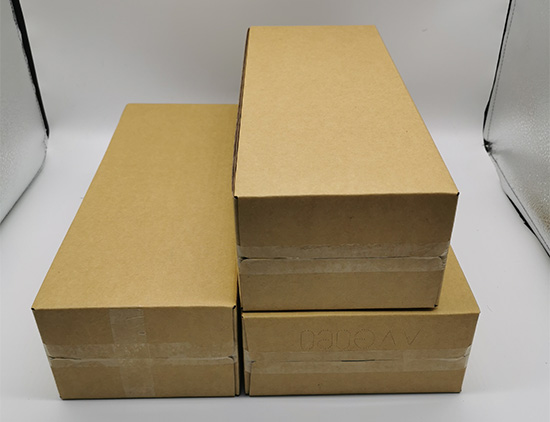 长方形三层瓦楞台湾黄纸纸箱子